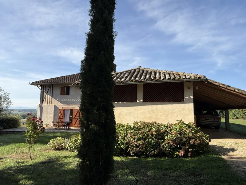 Maison ancienne - 204 m² - 7 pièces