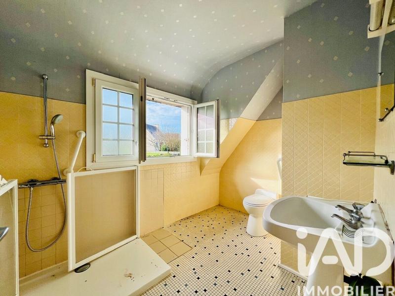 Maison - 101 m² - 5 pièces