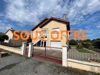 Maison - 230 m² - 6 pièces