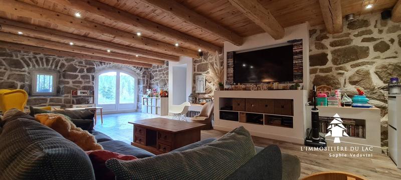 Maison en pierre - 170 m² - 6 pièces