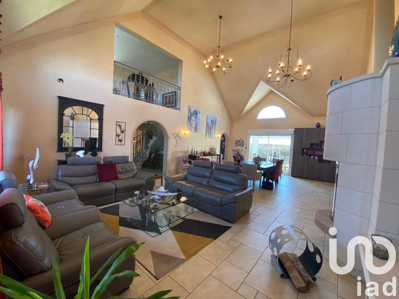 Maison - 195 m² - 5 pièces