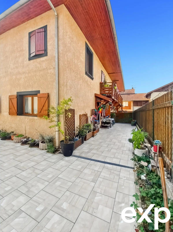 Maison - 104 m² - 4 pièces