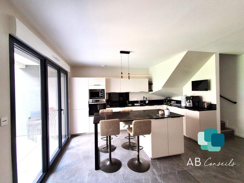 Maison contemporaine - 95 m² - 6 pièces