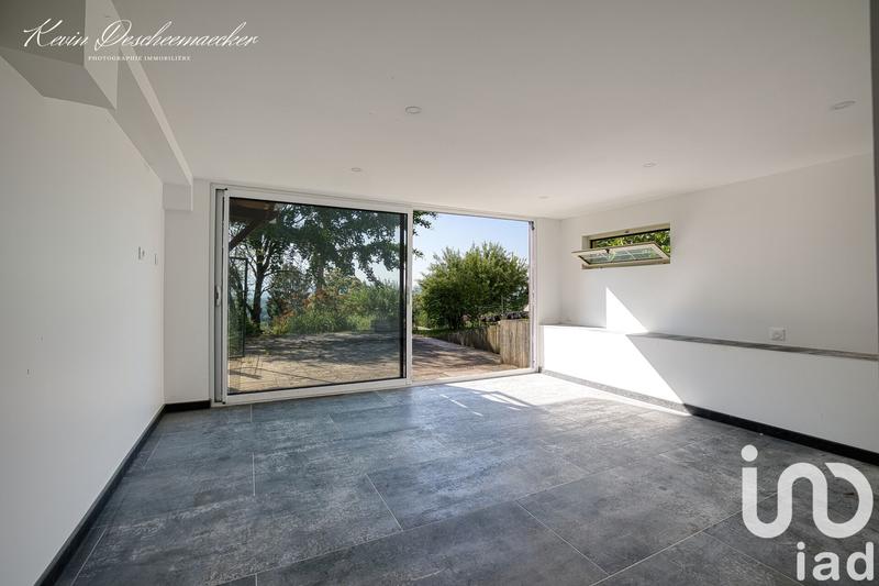 Maison - 208 m² - 8 pièces