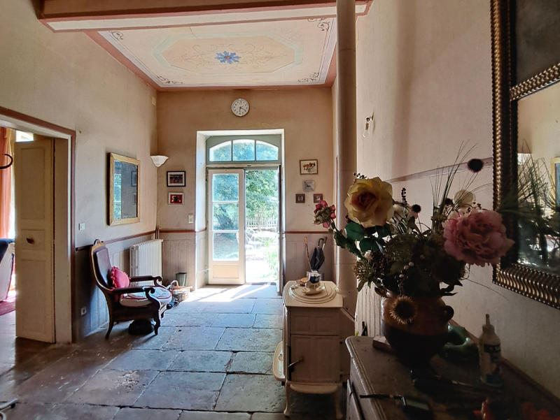 Maison - 210 m² - 9 pièces