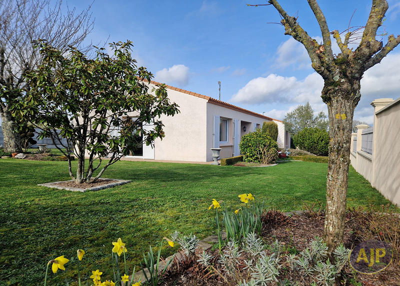 Maison - 145 m² - 7 pièces