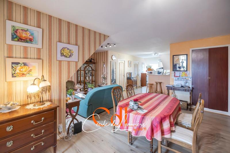 Appartement - 93 m² - 3 pièces