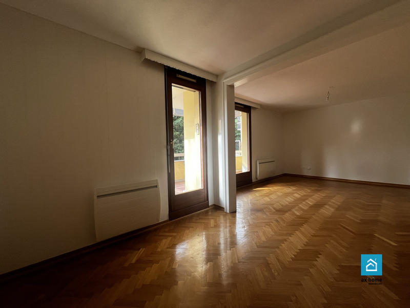 Appartement - 80 m² - 3 pièces