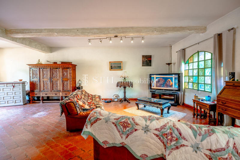 Villa - 240 m² - 10 pièces