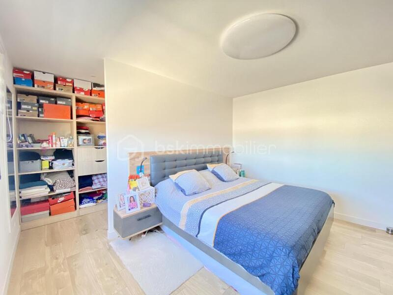 Maison - 161 m² - 7 pièces