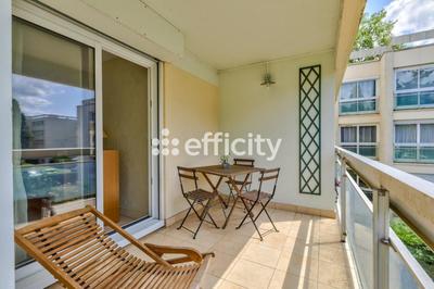 Appartement - 118 m² - 6 pièces