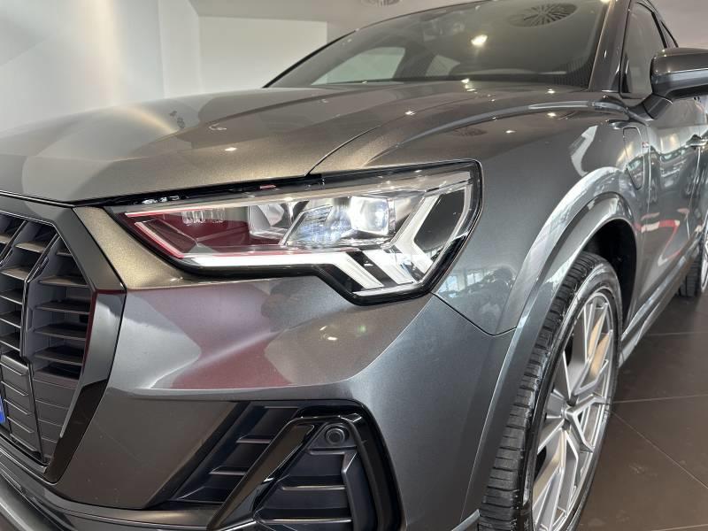 Audi Q3 45 TFSIe 245 ch s tronic 6 s line