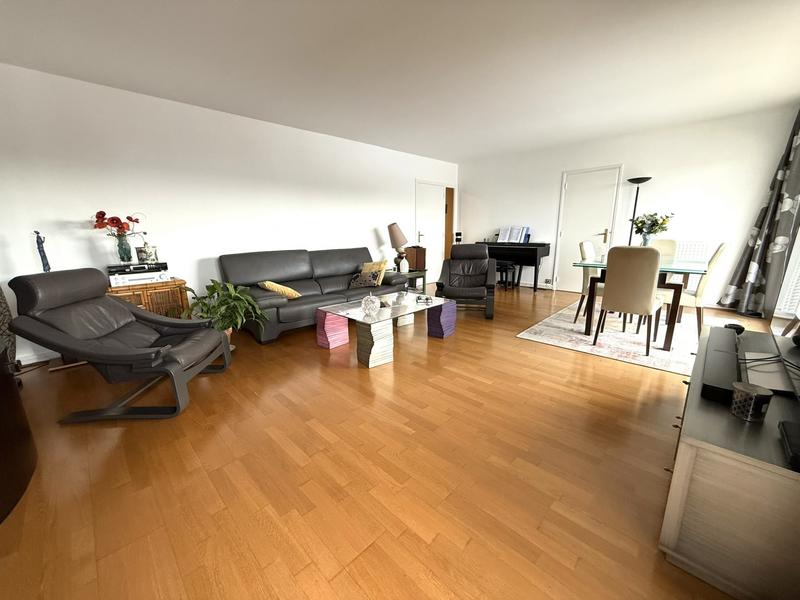 Appartement - 83 m² - 3 pièces