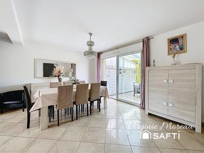 Maison - 151 m² - 7 pièces