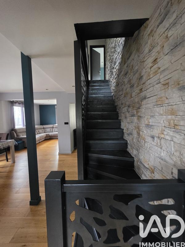 Maison - 139 m² - 5 pièces