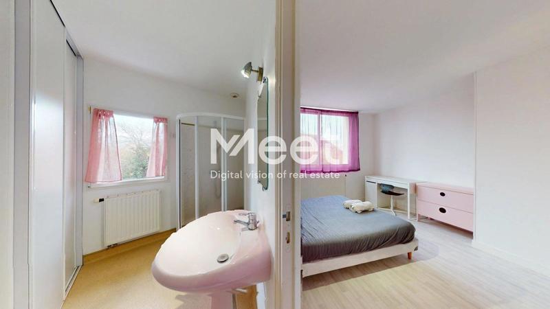 Maison d'architecte - 420 m² - 9 pièces