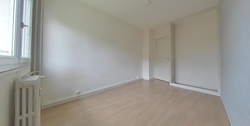 Appartement - 80 m² - 5 pièces