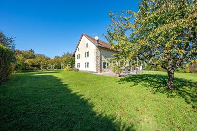 Maison - 309 m² - 9 pièces