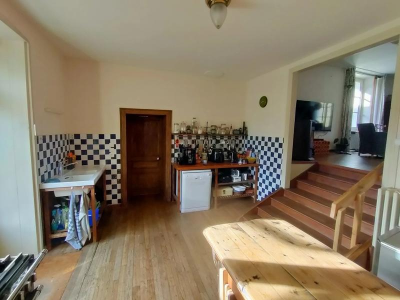 Maison - 235 m² - 8 pièces