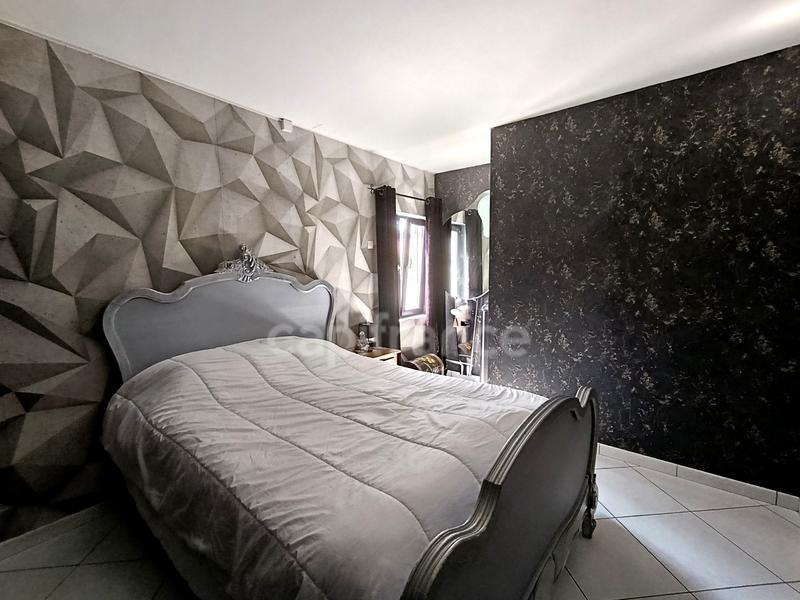 Maison - 150 m² - 7 pièces