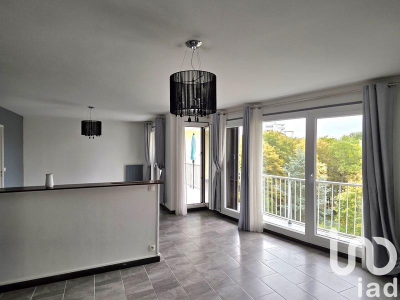 Appartement - 96 m² - 5 pièces