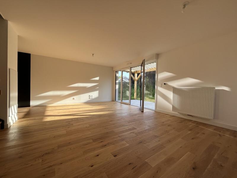 Maison contemporaine - 95 m² - 5 pièces