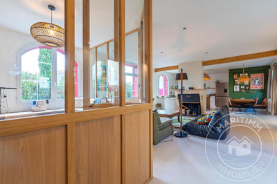 Villa - 230 m² - 9 pièces