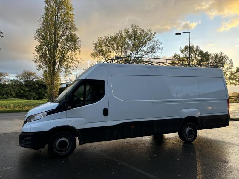 Iveco Daily 2.3d 156 Ch L4h2 35s16 tarif Ht - Garantie 6 Mois
