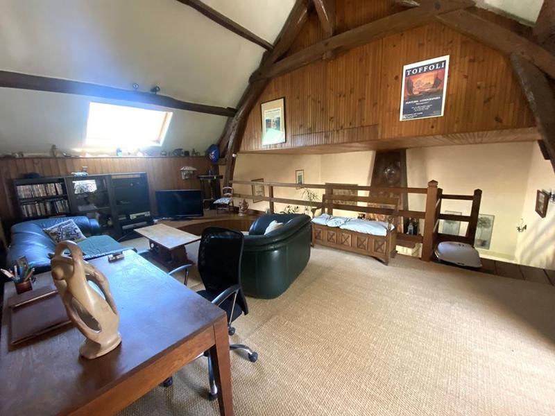 Maison traditionnelle - 200 m² - 7 pièces