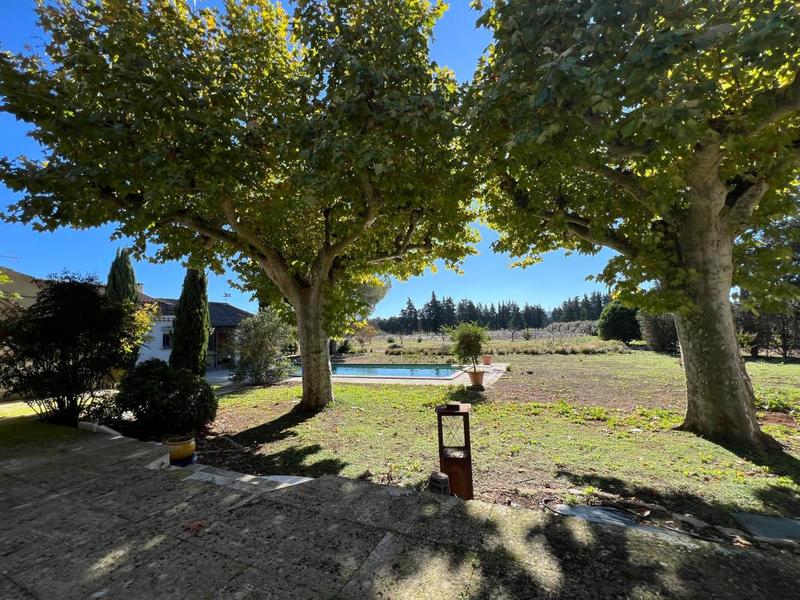 Maison - 275 m² - 6 pièces