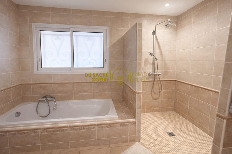 Villa - 183 m² - 5 pièces