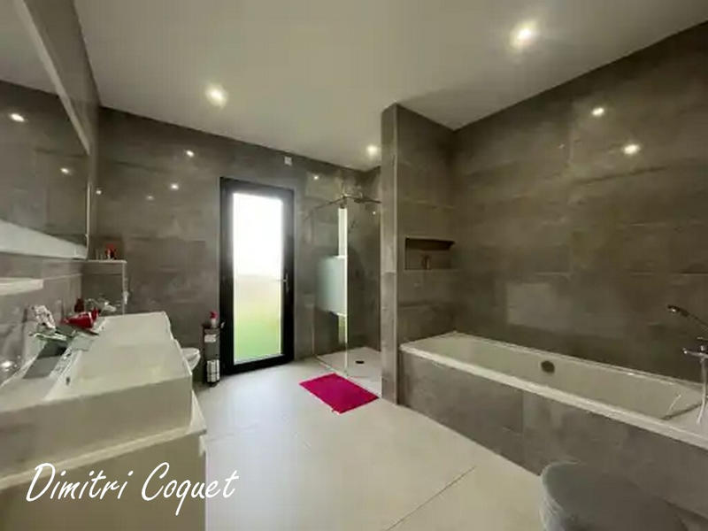 Villa - 150 m² - 6 pièces