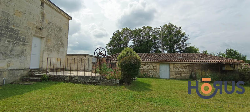 Viager - Maison - 395 m² - 8 pièces