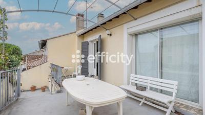Immeuble - 260 m² - 5 pièces