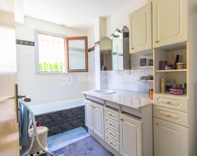 Maison - 108 m² - 5 pièces