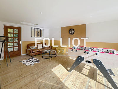 Maison - 157 m² - 7 pièces