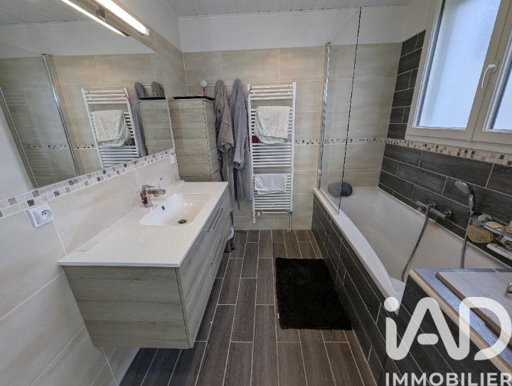 Maison - 101 m² - 6 pièces