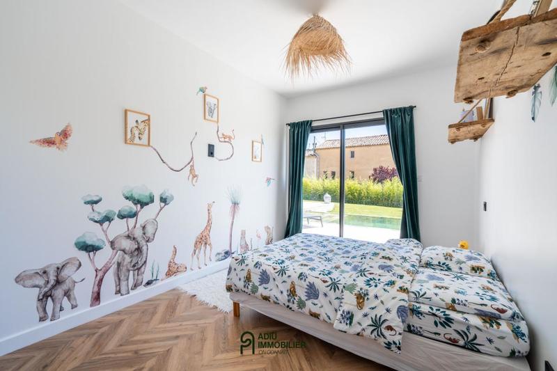 Villa - 182 m² - 6 pièces