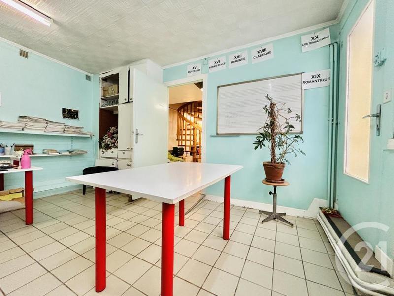 Maison de ville - 334 m² - 21 pièces