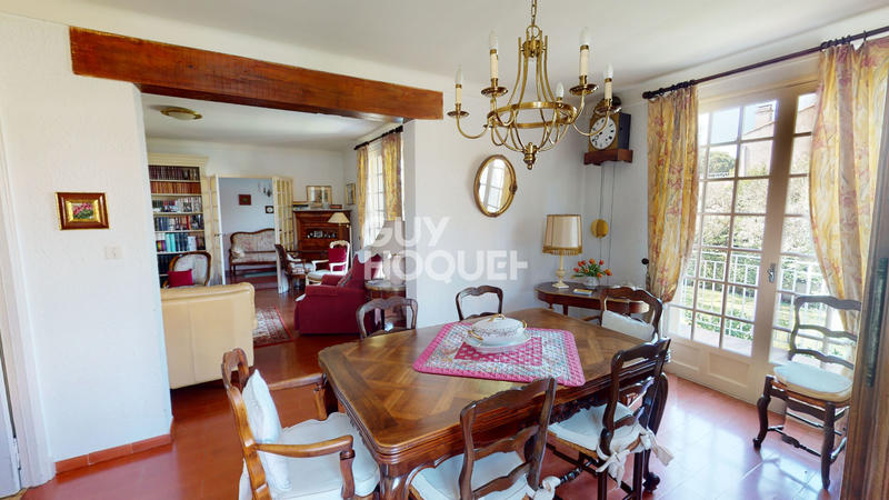 Maison - 177 m² - 6 pièces