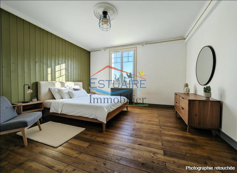 Maison ancienne - 195 m² - 8 pièces