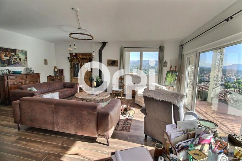 Maison - 162 m² - 6 pièces