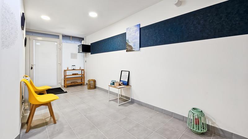 Local commercial - 53 m² - 4 pièces