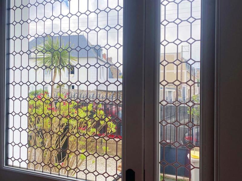 Demeure - 234 m² - 10 pièces