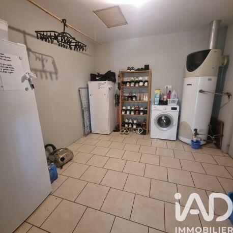 Maison - 238 m² - 8 pièces