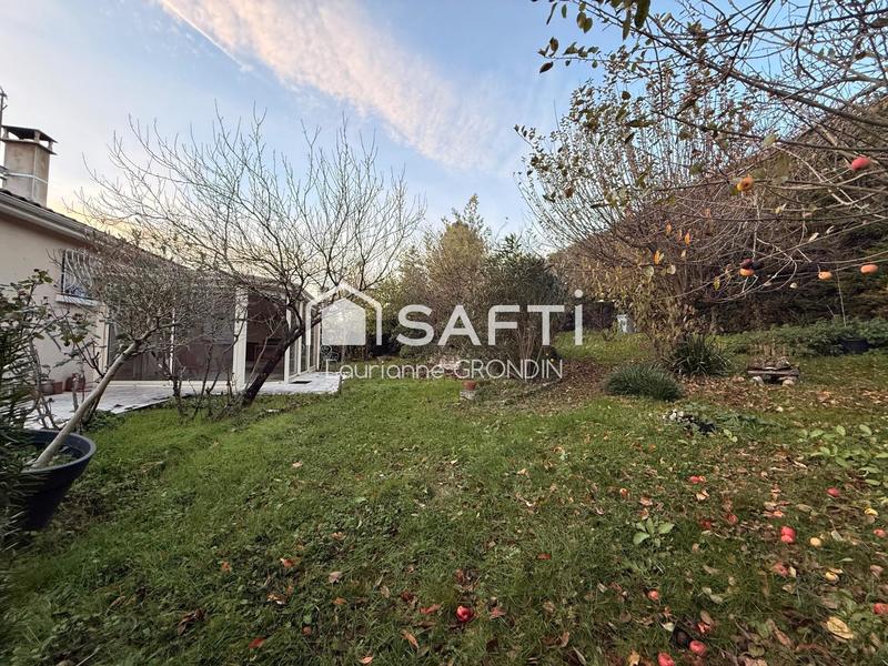 Maison - 95 m² - 5 pièces