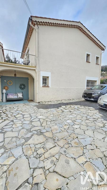 Maison - 137 m² - 7 pièces