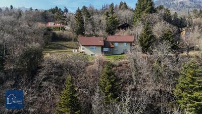 Maison - 262 m² - 8 pièces