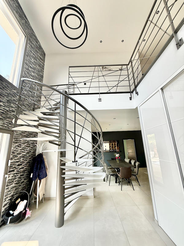 Villa - 145 m² - 6 pièces