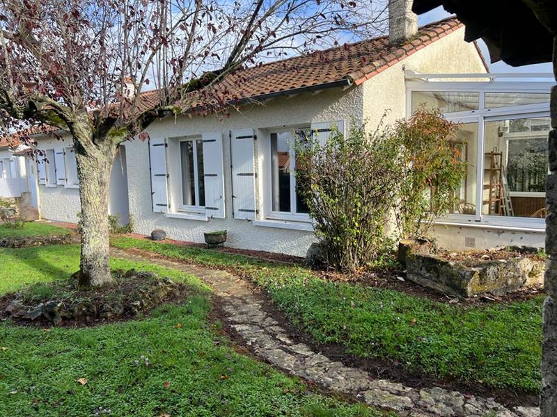 Maison - 96 m² - 5 pièces